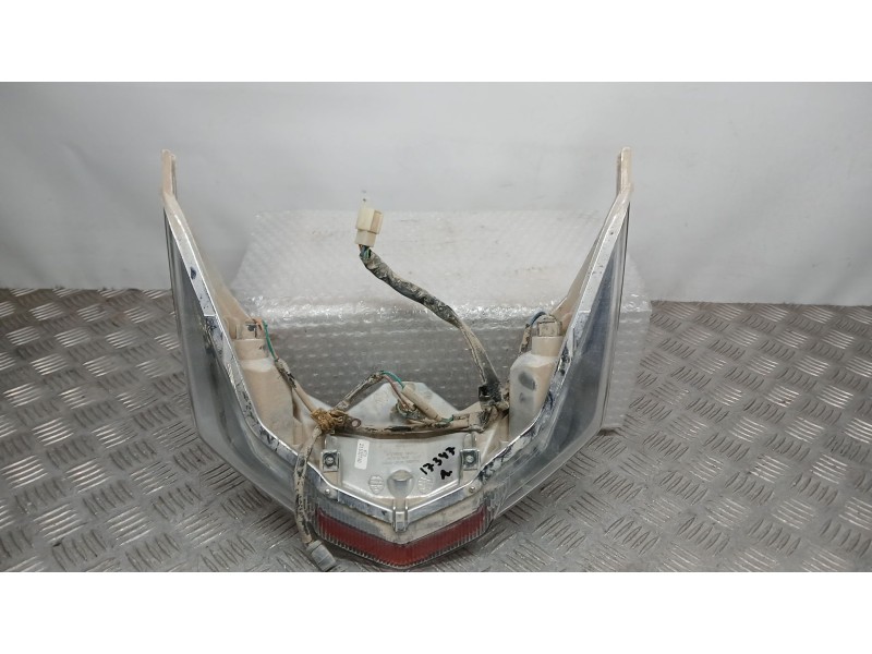 Recambio de piloto trasero central para sym jet jet 4 50 referencia OEM IAM   