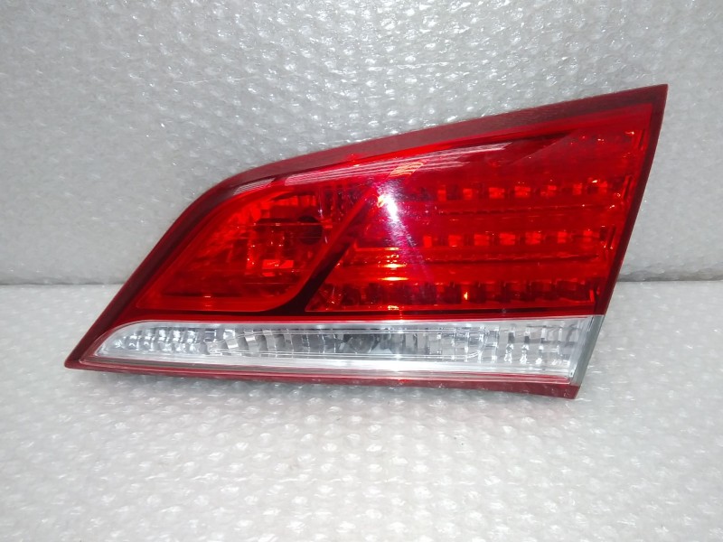 Recambio de piloto trasero derecho para hyundai i40 comfort referencia OEM IAM 924143Z300  INTERIOR