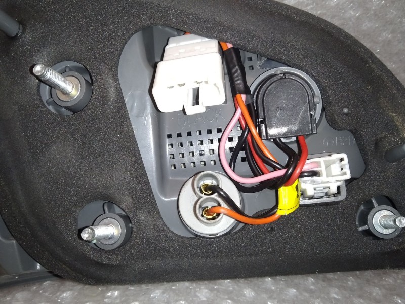 Recambio de piloto trasero derecho para hyundai i40 comfort referencia OEM IAM 924143Z300  INTERIOR