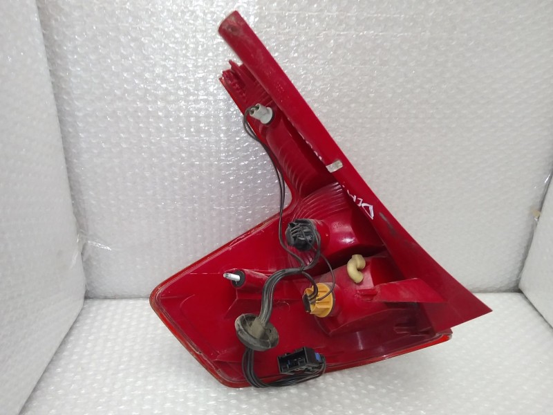 Recambio de piloto trasero derecho para citroën c4 berlina collection referencia OEM IAM 9655863980  VISTEON