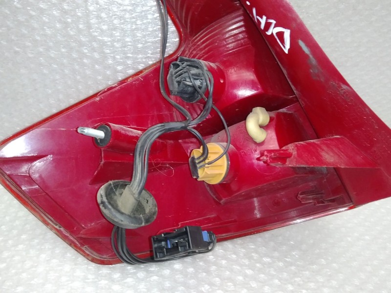 Recambio de piloto trasero derecho para citroën c4 berlina collection referencia OEM IAM 9655863980  VISTEON