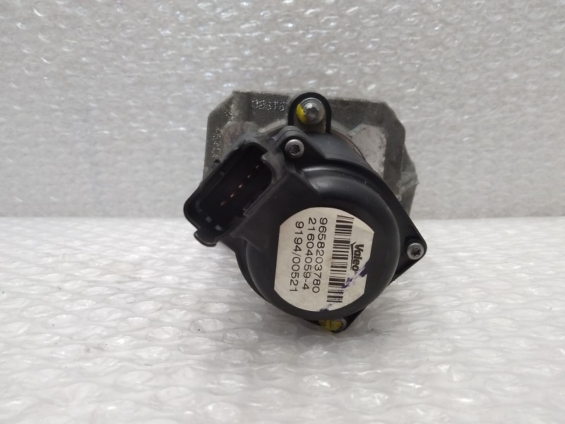 Recambio de valvula egr para ford fiesta (cb1) 1.4 tdci cat referencia OEM IAM 9658203780 216040594 VALEO