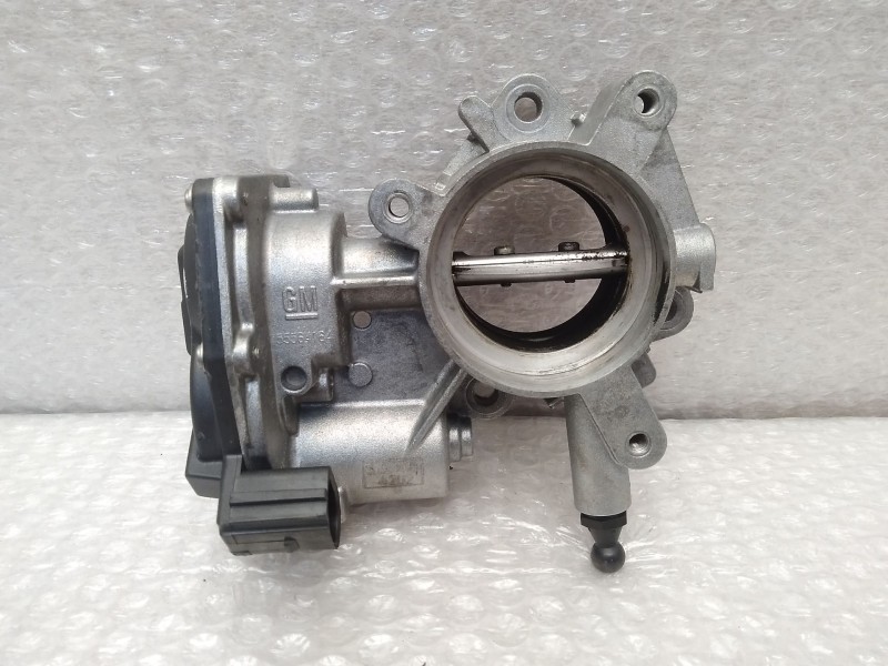 Recambio de caja mariposa para opel insignia berlina 2.0 16v cdti referencia OEM IAM 55564164  