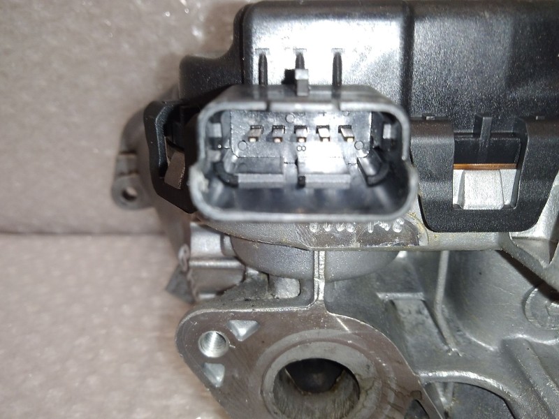 Recambio de valvula egr para peugeot 308 sw 1.6 16v referencia OEM IAM 980736998002 605305694 VALEO