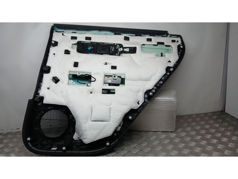 Recambio de guarnecido puerta trasera izquierda para jaecoo 7 phev 1.5 tgdi 255kw referencia OEM IAM   