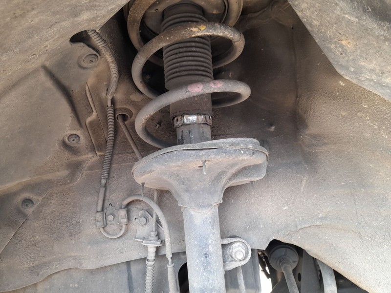 Recambio de amortiguador delantero izquierdo para hyundai tucson (jm) 2.0 crdi referencia OEM IAM 546512E500  