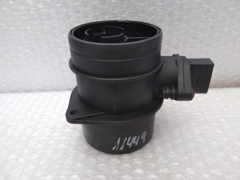 Recambio de caudalimetro para volkswagen passat berlina (3b3) highline referencia OEM IAM 074906461B 0281002461 BOSCH