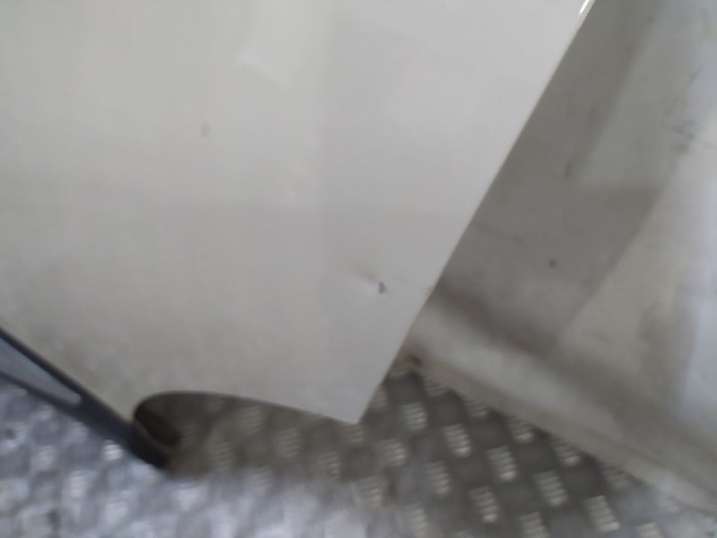 Recambio de puerta trasera izquierda para renault captur intens referencia OEM IAM   TOCADA