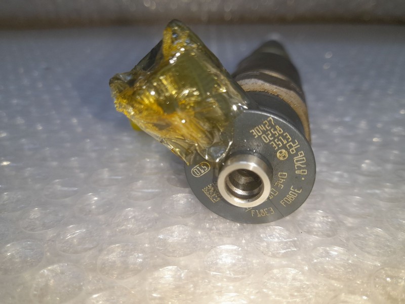 Recambio de inyector para citroën berlingo station wagon 1.6 hdi fap referencia OEM IAM 870692 0445110340 BOSCH