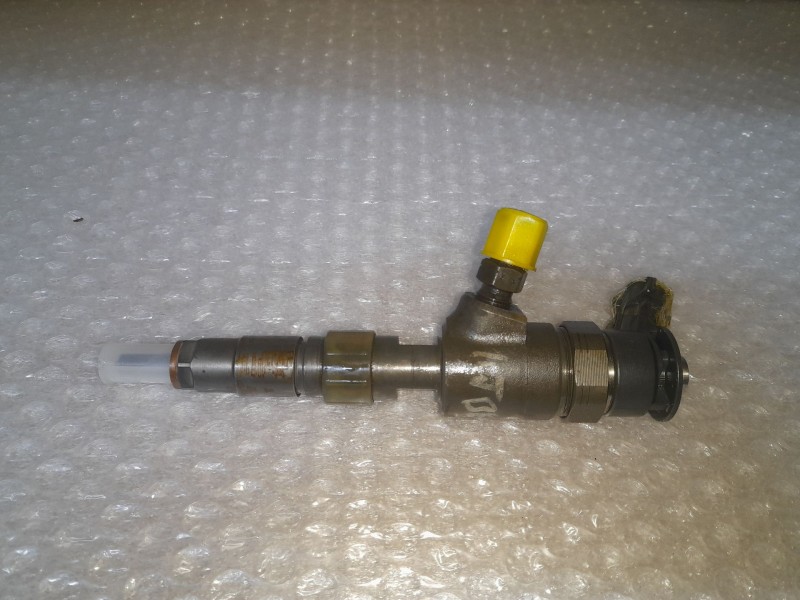 Recambio de inyector para citroën berlingo station wagon 1.6 hdi fap referencia OEM IAM 870692 0445110340 BOSCH