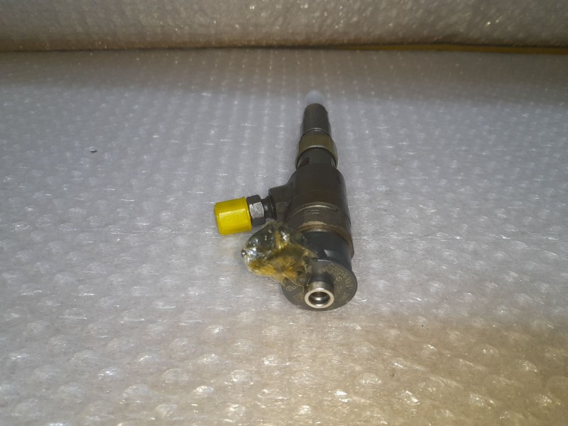 Recambio de inyector para citroën berlingo station wagon 1.6 hdi fap referencia OEM IAM 870692 0445110340 BOSCH