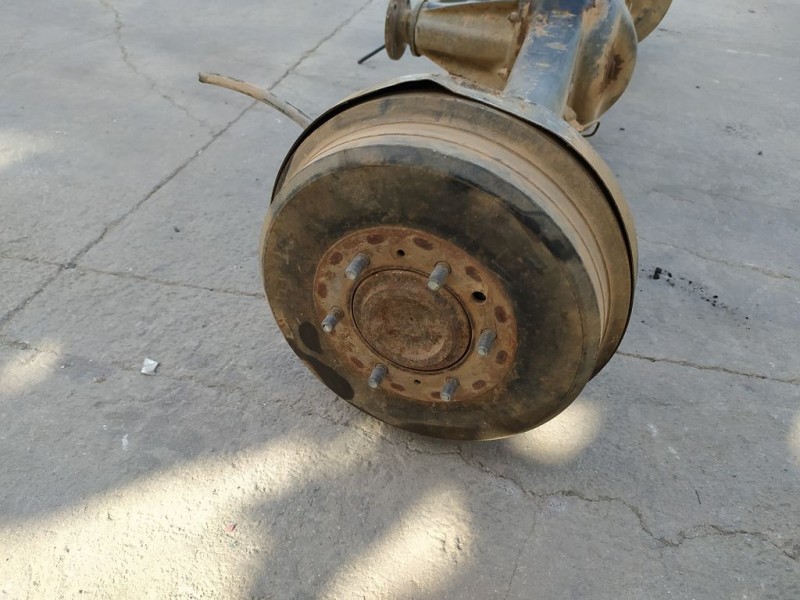 Recambio de puente trasero para nissan patrol (k/w260) corto tb referencia OEM IAM 3831169800 6 TORNILLOS 