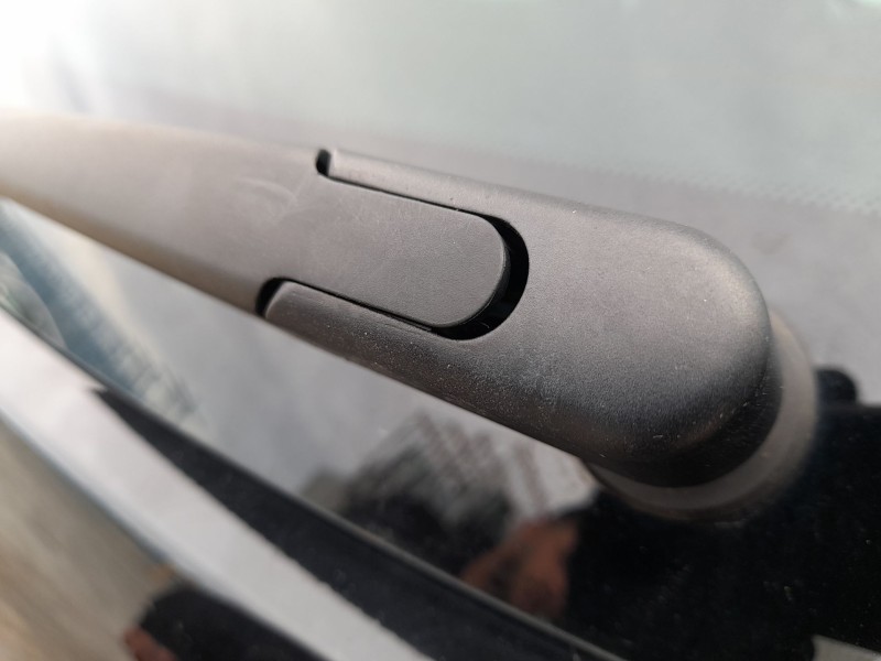 Recambio de motor limpia trasero para opel crossland x / crossland (p17, p2qo) 1.2 (75) referencia OEM IAM   