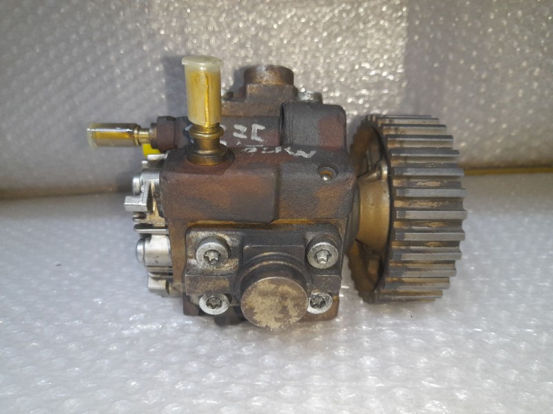 Recambio de bomba alta presion para peugeot partner (s2) combi plus referencia OEM IAM 9683703780A 0445010102 BOSCH