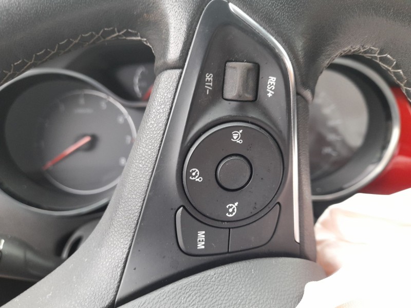 Recambio de volante para opel crossland x / crossland (p17, p2qo) 1.2 (75) referencia OEM IAM   