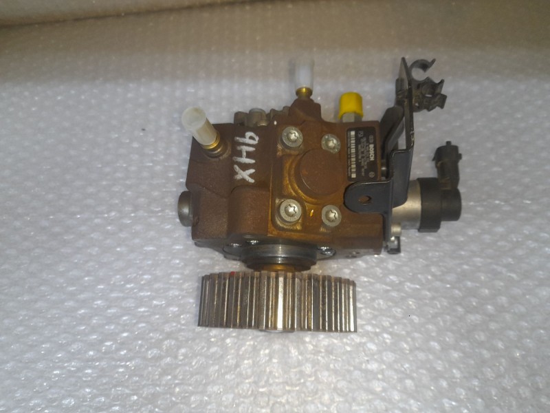 Recambio de bomba alta presion para citroën c4 berlina 1.6 16v hdi referencia OEM IAM 9683703780A 0445010102 BOSCH
