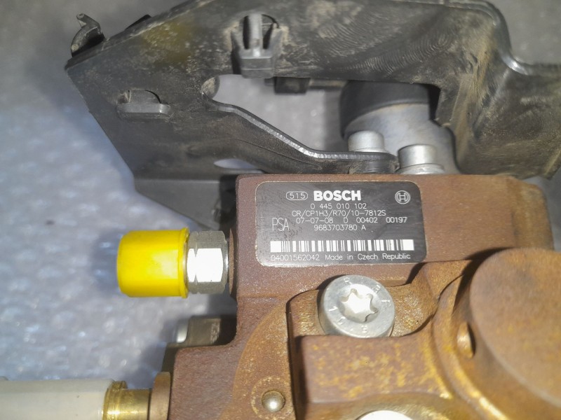 Recambio de bomba alta presion para citroën c4 berlina 1.6 16v hdi referencia OEM IAM 9683703780A 0445010102 BOSCH