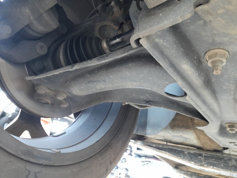 Recambio de brazo suspension inferior delantero derecho para opel crossland x / crossland (p17, p2qo) 1.2 (75) referencia OEM IA