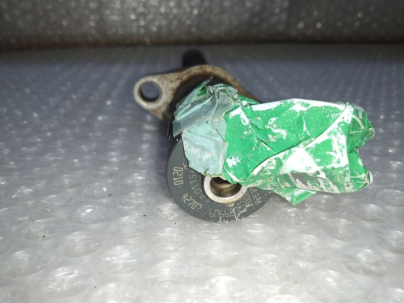 Recambio de inyector para peugeot partner (s2) combi plus referencia OEM IAM 606680 0445110239 BOSCH