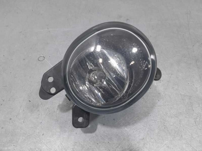 Recambio de faro antiniebla derecho para mercedes-benz clase b sports tourer (w245) b 180 cdi (245.207) referencia OEM IAM A2518