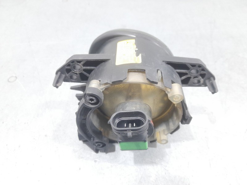 Recambio de faro antiniebla derecho para mercedes-benz clase b sports tourer (w245) b 180 cdi (245.207) referencia OEM IAM A2518