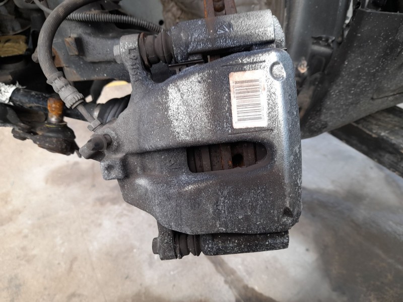 Recambio de pinza freno delantera izquierda para opel crossland x / crossland (p17, p2qo) 1.2 (75) referencia OEM IAM 1617292080