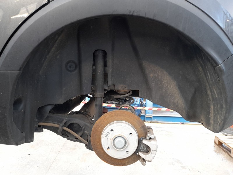 Recambio de plastico pase rueda tras. izq. para opel crossland x / crossland (p17, p2qo) 1.2 (75) referencia OEM IAM   