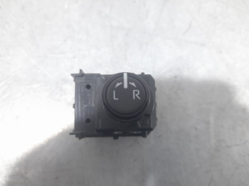 Recambio de mando retrovisor para toyota aygo x (_b7_) 1.0 vvt-i (kgb70) referencia OEM IAM 183911  