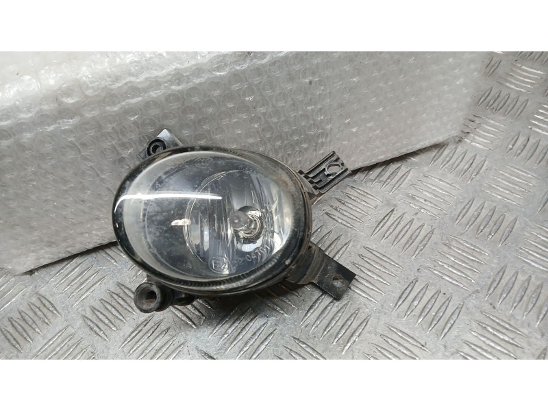Recambio de faro antiniebla izquierdo para audi a3 (8p1) 1.6 tdi referencia OEM IAM 8E0941699C VALEO 89203972