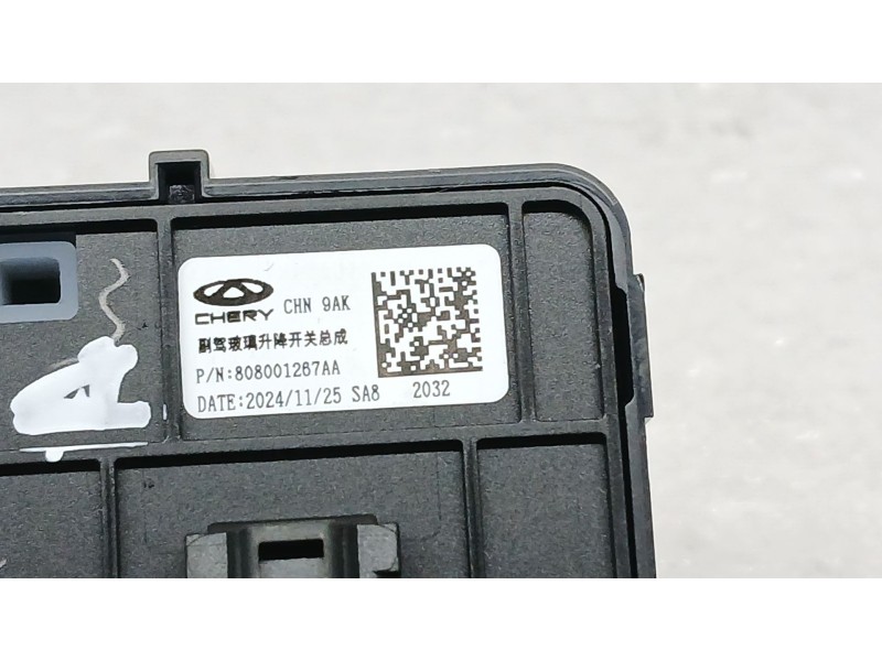 Recambio de mando elevalunas delantero derecho para jaecoo 7 phev 1.5 tgdi 255kw referencia OEM IAM 808001267AA  