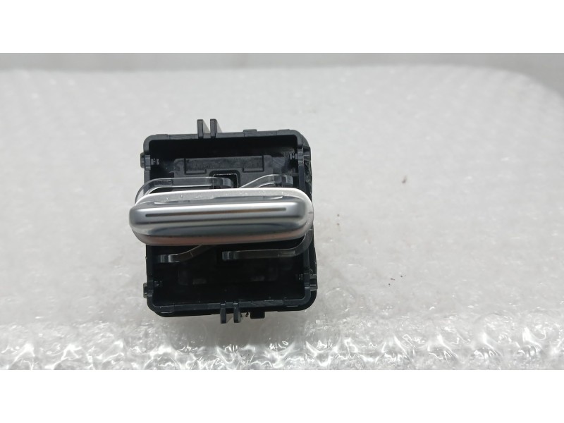 Recambio de mando elevalunas trasero derecho para jaecoo 7 phev 1.5 tgdi 255kw referencia OEM IAM 808001267AA  