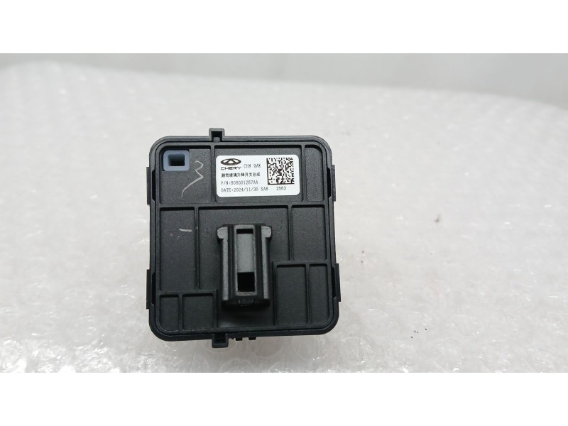 Recambio de mando elevalunas trasero derecho para jaecoo 7 phev 1.5 tgdi 255kw referencia OEM IAM 808001267AA  