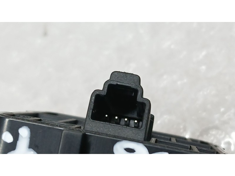 Recambio de mando elevalunas trasero derecho para jaecoo 7 phev 1.5 tgdi 255kw referencia OEM IAM 808001267AA  