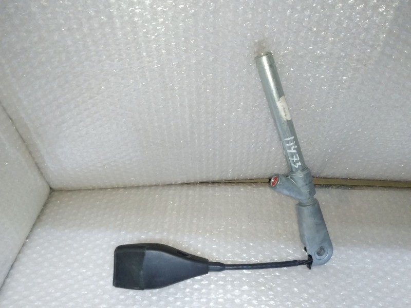 Recambio de pretensor airbag izquierdo para renault megane ii berlina 5p authentique referencia OEM IAM   EXTERIOR