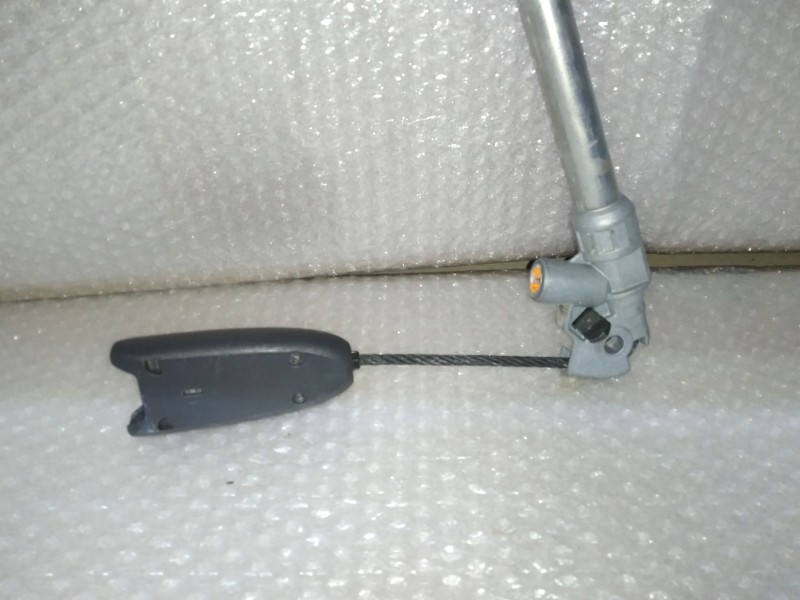 Recambio de pretensor airbag izquierdo para renault megane ii berlina 5p authentique referencia OEM IAM   INTERIOR