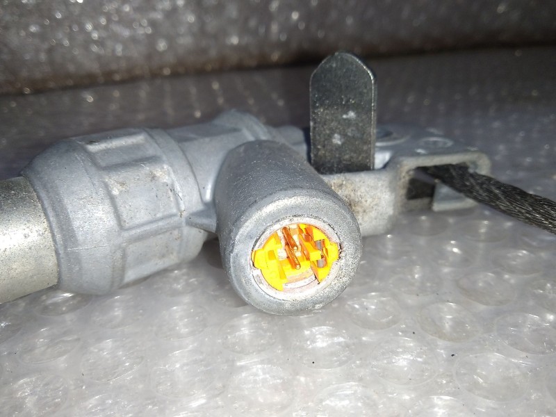 Recambio de pretensor airbag izquierdo para renault megane ii berlina 5p authentique referencia OEM IAM   INTERIOR