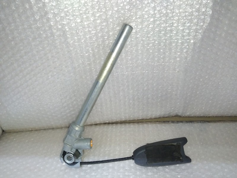 Recambio de pretensor airbag derecho para renault megane ii berlina 5p authentique referencia OEM IAM   INTERIOR