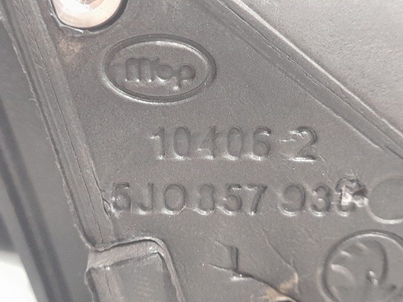 Recambio de retrovisor izquierdo para skoda fabia ii (542) 1.2 12v referencia OEM IAM 5J1857501BT  C/ MANDO