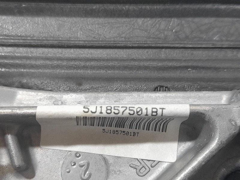 Recambio de retrovisor izquierdo para skoda fabia ii (542) 1.2 12v referencia OEM IAM 5J1857501BT  C/ MANDO