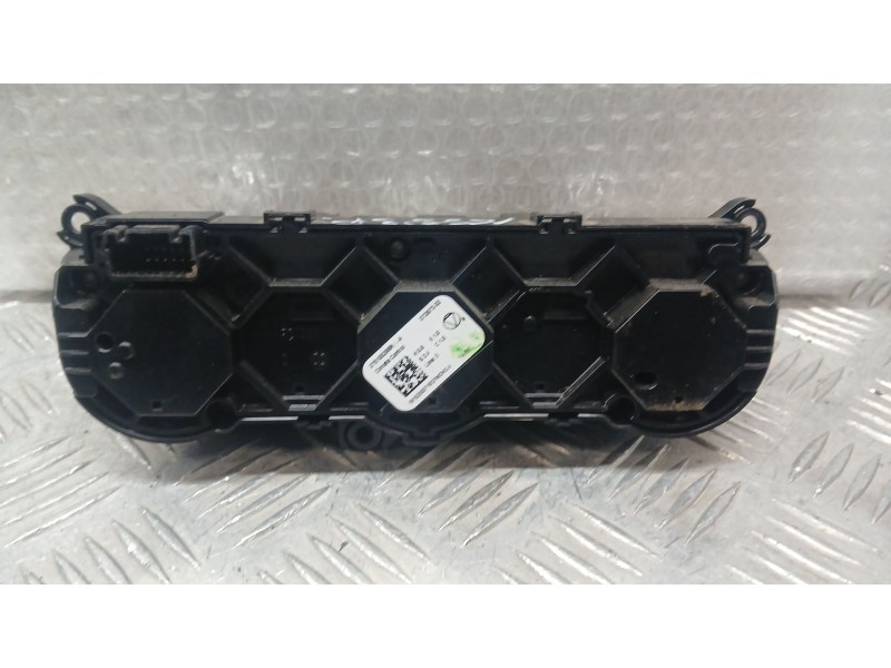Recambio de mando climatizador para dacia sandero iii 1.0 tce 90 referencia OEM IAM 275100298R  27287302