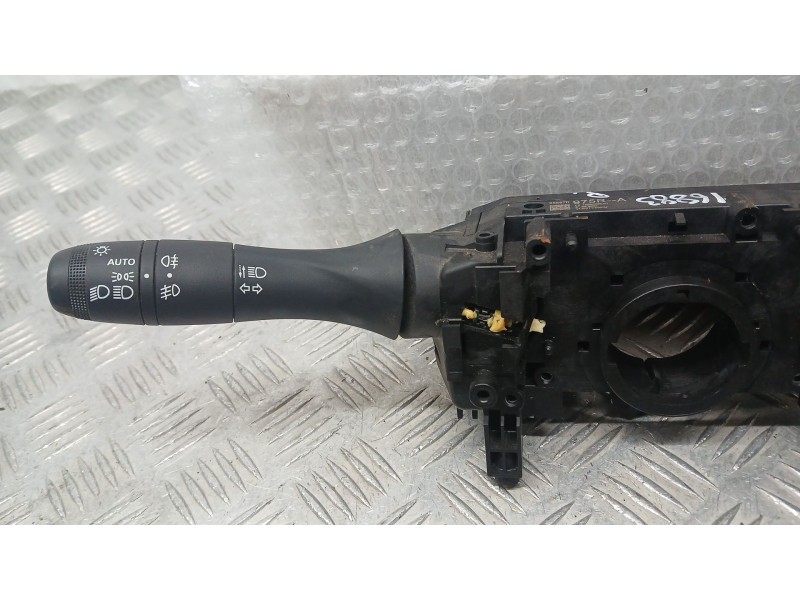 Recambio de mando luces y limpia para dacia sandero iii 1.0 tce 90 referencia OEM IAM 255670975R  1050838801