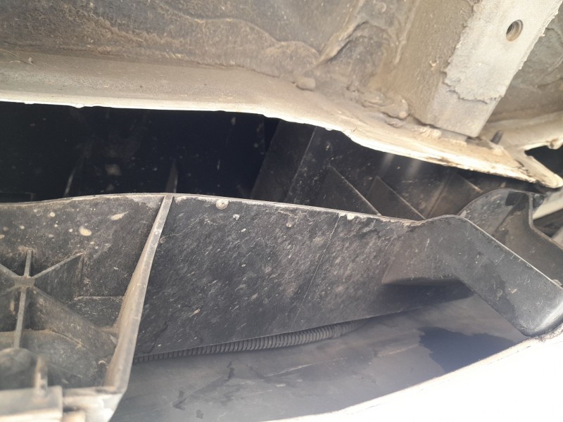 Recambio de refuerzo paragolpes trasero para dacia sandero iii 1.0 tce 90 referencia OEM IAM   