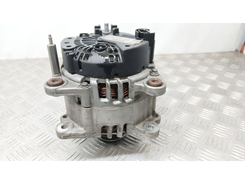 Recambio de alternador para audi a3 (8p1) 1.6 tdi referencia OEM IAM 03L903023A VALEO 2605901A