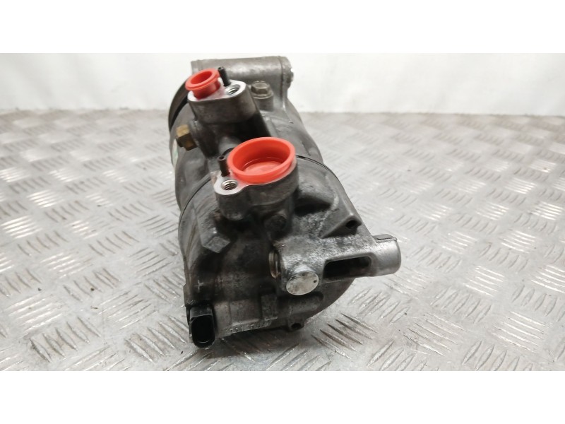 Recambio de compresor aire acondicionado para audi a3 (8p1) 1.6 tdi referencia OEM IAM 5N0820803 SANDEN 1701P PXE14