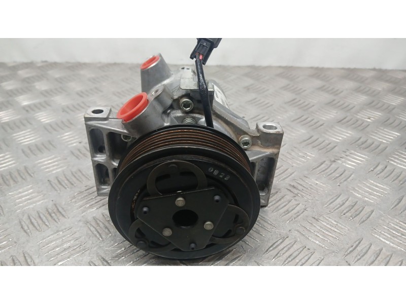 Recambio de compresor aire acondicionado para dacia sandero iii 1.0 tce 90 referencia OEM IAM 926008469R  CR08D