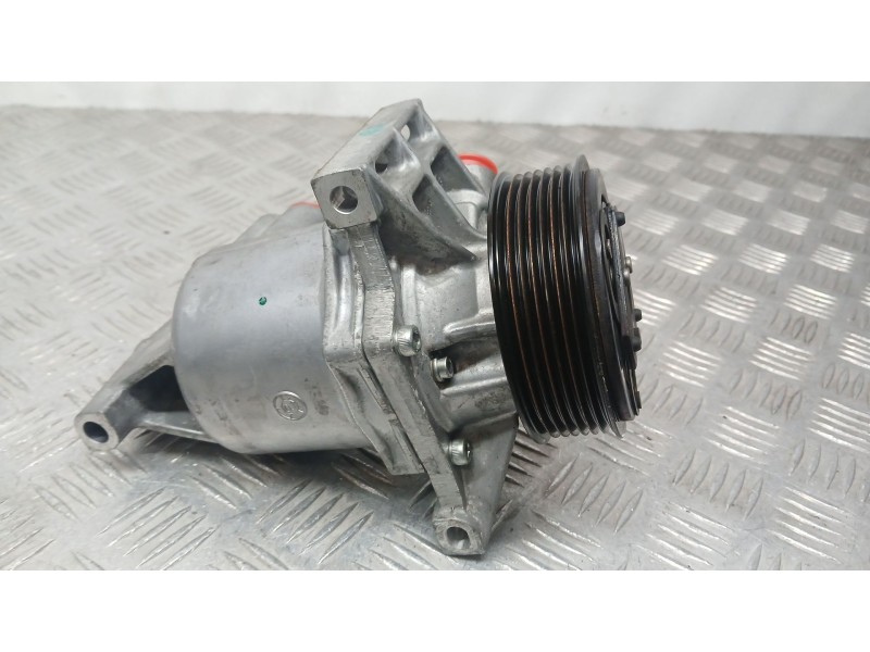 Recambio de compresor aire acondicionado para dacia sandero iii 1.0 tce 90 referencia OEM IAM 926008469R  CR08D