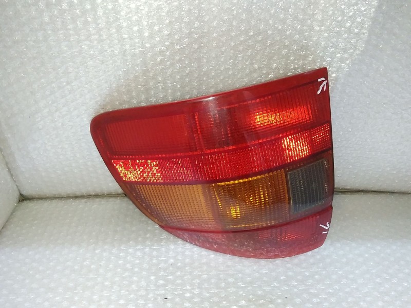 Recambio de piloto trasero derecho para opel astra f berlina básico referencia OEM IAM   TOCADO