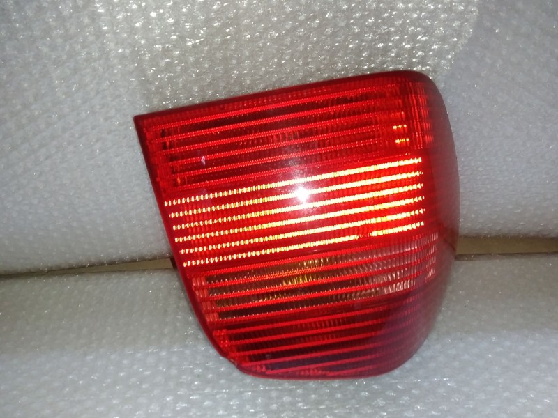 Recambio de piloto trasero derecho para volkswagen polo berlina (6n2) conceptline referencia OEM IAM 6N0945096H  