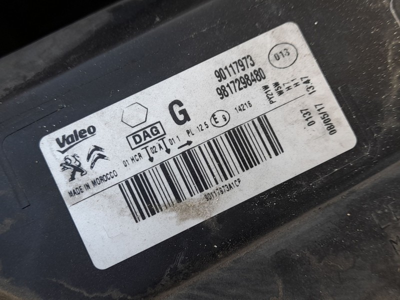 Recambio de faro izquierdo para citroën c-elysee (dd_) 1.2 vti 82 referencia OEM IAM   