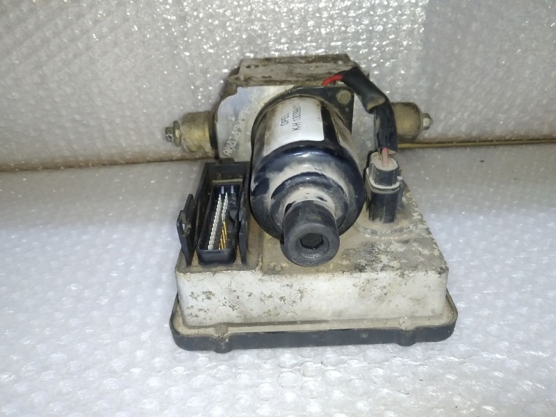 Recambio de abs para opel vectra b berlina básico referencia OEM IAM 13040101 S108022001C KELSEY HAYES